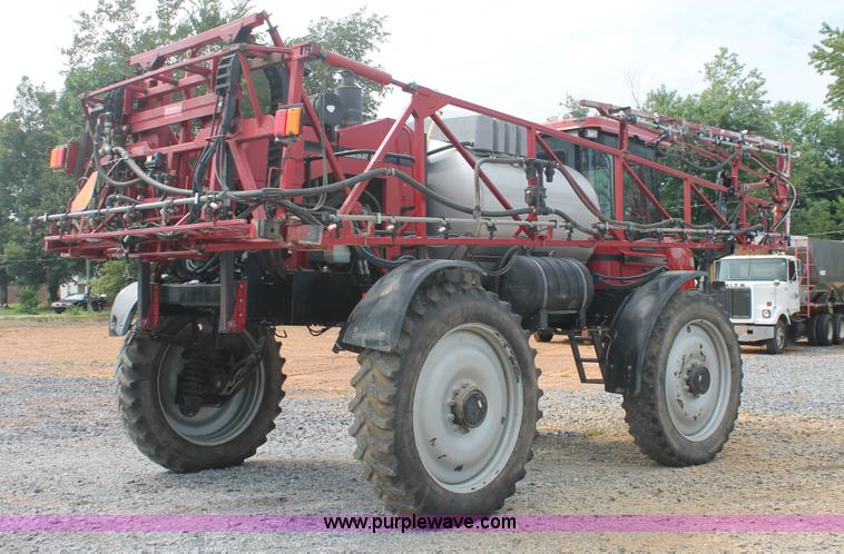 image for item I7882 2005 Case IH SPX3310 Patriot self-propelled sprayer