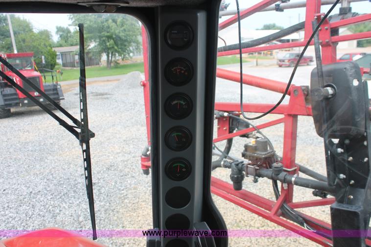 image for item I7882 2005 Case IH SPX3310 Patriot self-propelled sprayer