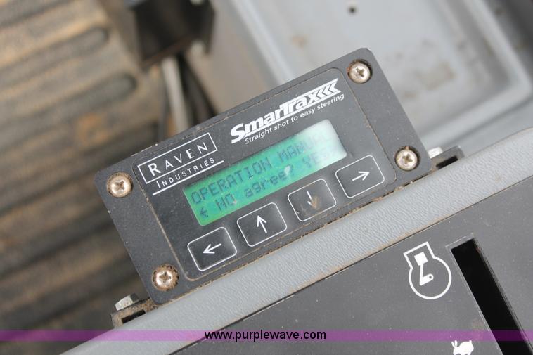 image for item I7882 2005 Case IH SPX3310 Patriot self-propelled sprayer