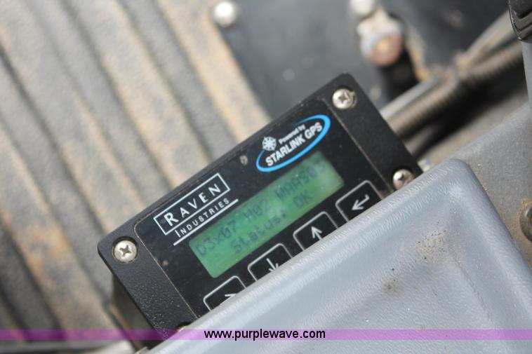 image for item I7882 2005 Case IH SPX3310 Patriot self-propelled sprayer