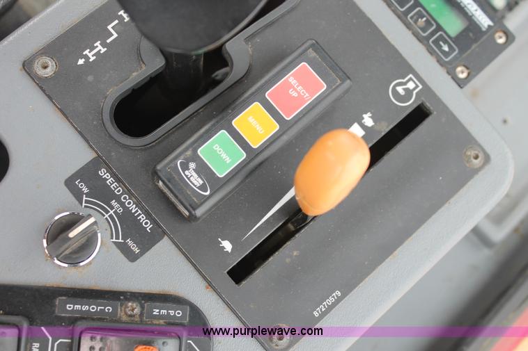 image for item I7882 2005 Case IH SPX3310 Patriot self-propelled sprayer