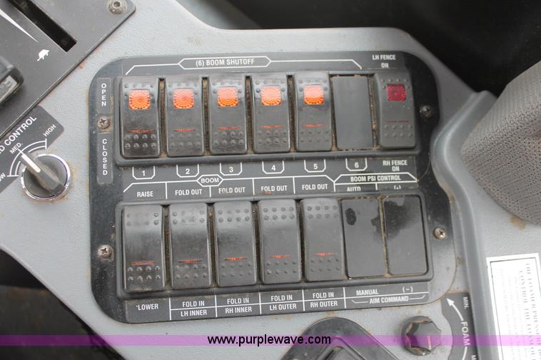 image for item I7882 2005 Case IH SPX3310 Patriot self-propelled sprayer