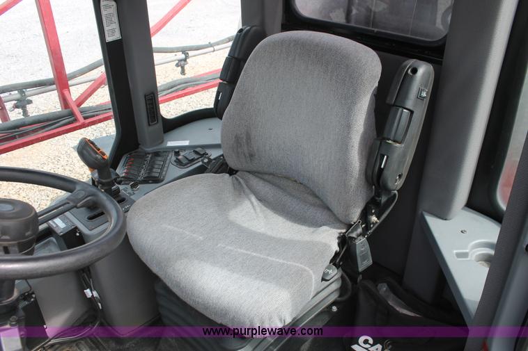 image for item I7882 2005 Case IH SPX3310 Patriot self-propelled sprayer