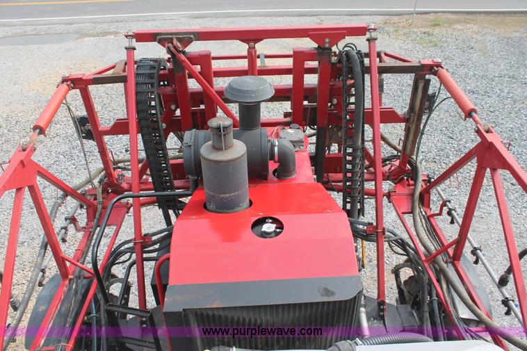 image for item I7882 2005 Case IH SPX3310 Patriot self-propelled sprayer