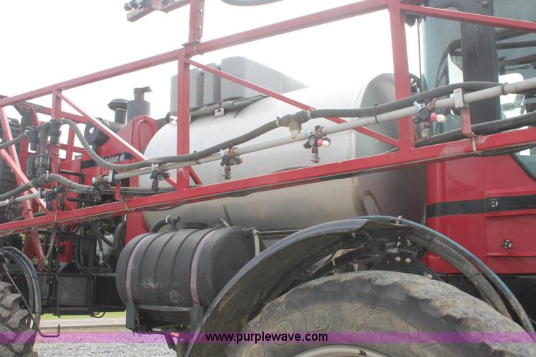 image for item I7882 2005 Case IH SPX3310 Patriot self-propelled sprayer