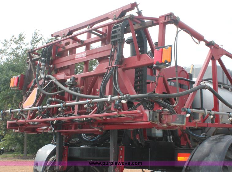 image for item I7882 2005 Case IH SPX3310 Patriot self-propelled sprayer