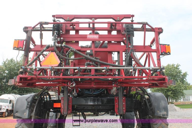 image for item I7882 2005 Case IH SPX3310 Patriot self-propelled sprayer