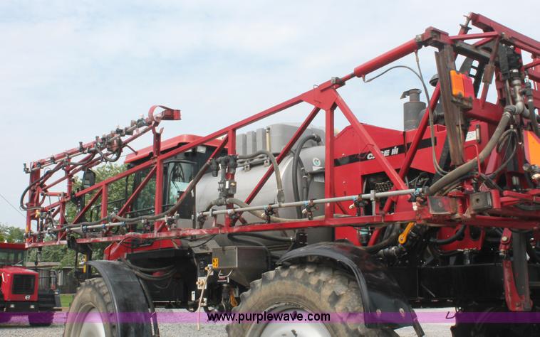 image for item I7882 2005 Case IH SPX3310 Patriot self-propelled sprayer