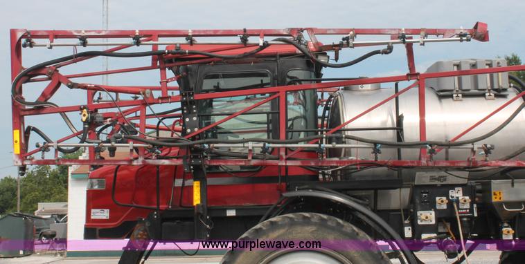 image for item I7882 2005 Case IH SPX3310 Patriot self-propelled sprayer