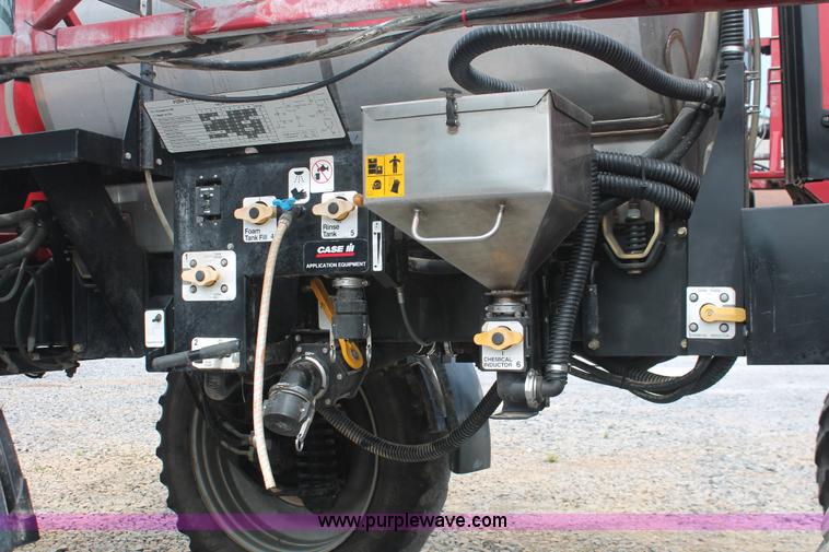 image for item I7882 2005 Case IH SPX3310 Patriot self-propelled sprayer