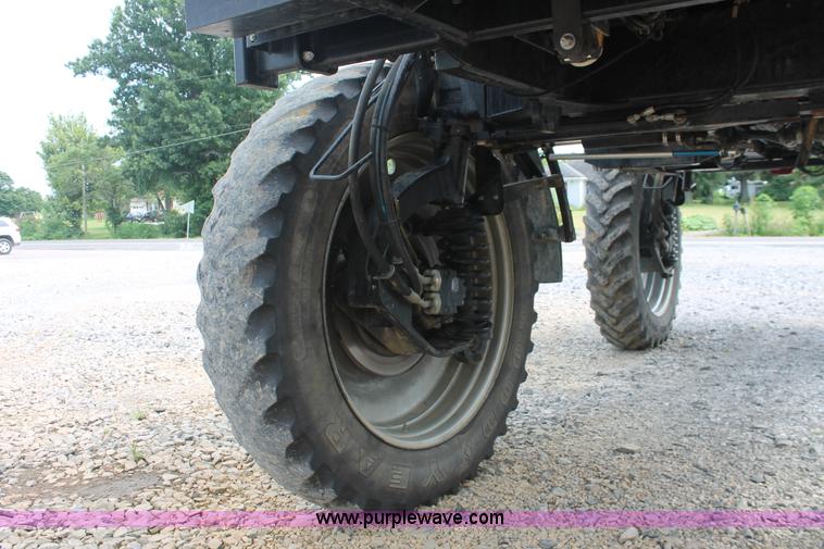 image for item I7882 2005 Case IH SPX3310 Patriot self-propelled sprayer