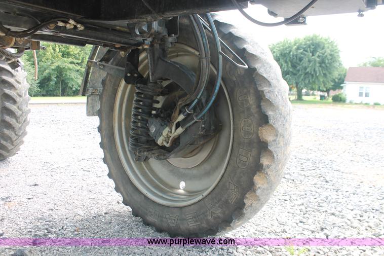 image for item I7882 2005 Case IH SPX3310 Patriot self-propelled sprayer