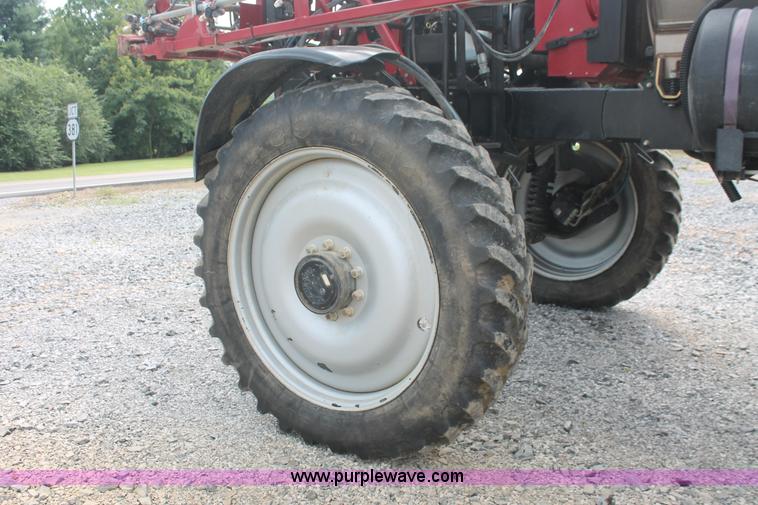 image for item I7882 2005 Case IH SPX3310 Patriot self-propelled sprayer