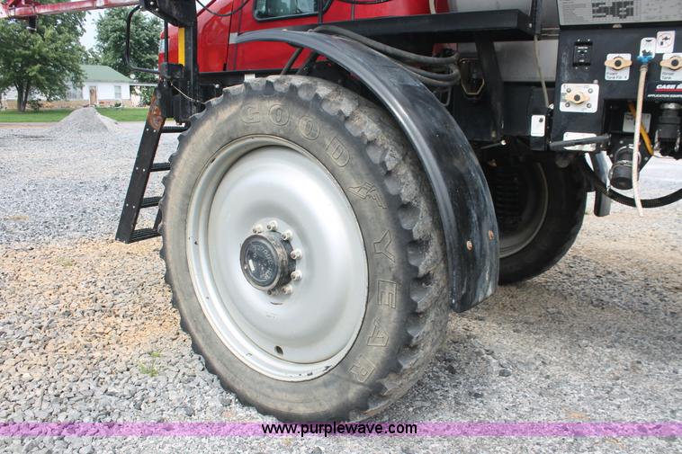 image for item I7882 2005 Case IH SPX3310 Patriot self-propelled sprayer