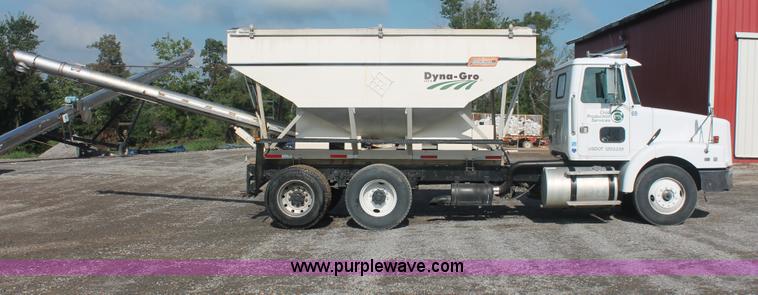 image for item I7883 1992 Volvo WG tender truck