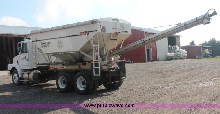 image for item I7883 1992 Volvo WG tender truck