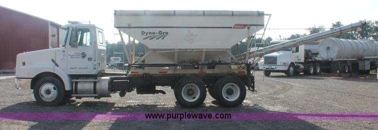 image for item I7883 1992 Volvo WG tender truck