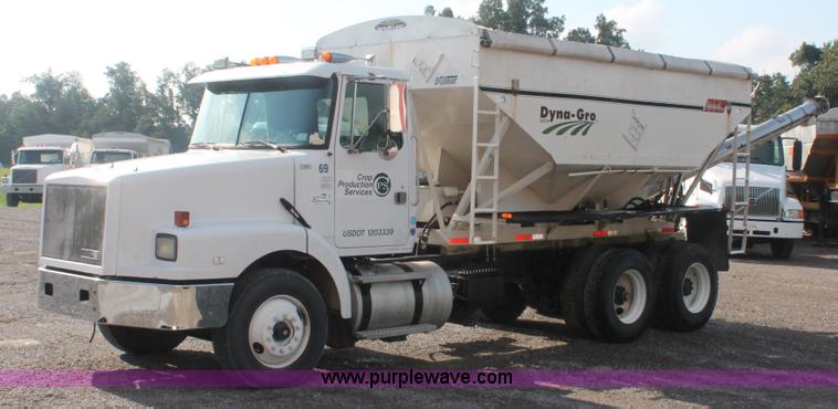 image for item I7883 1992 Volvo WG tender truck