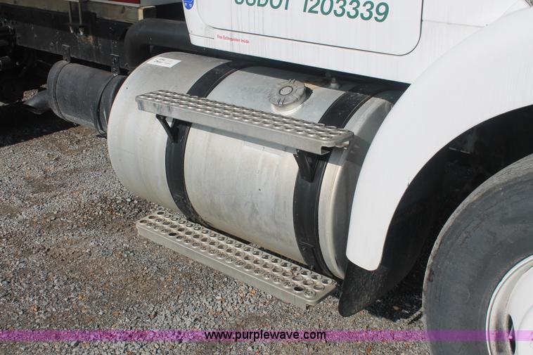 image for item I7883 1992 Volvo WG tender truck