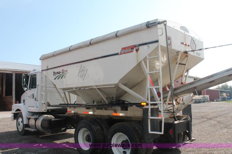 image for item I7883 1992 Volvo WG tender truck