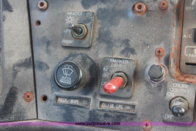 image for item I7884 1998 Volvo WG tender truck