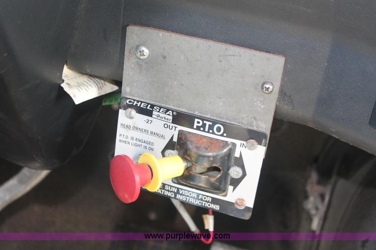 image for item I7884 1998 Volvo WG tender truck