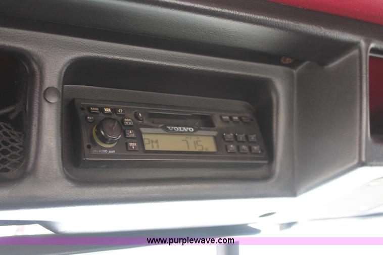 image for item I7884 1998 Volvo WG tender truck