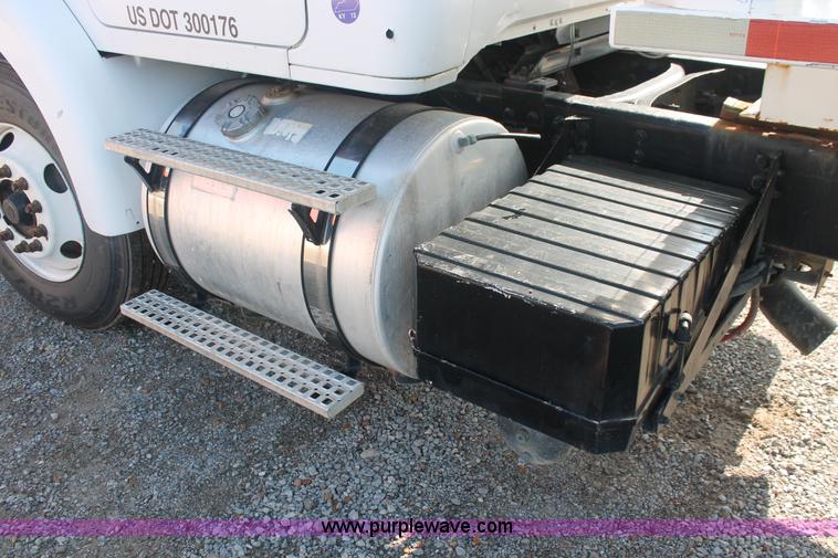 image for item I7884 1998 Volvo WG tender truck