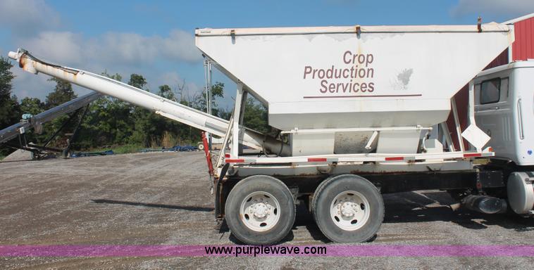 image for item I7884 1998 Volvo WG tender truck