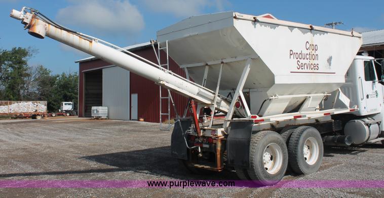 image for item I7884 1998 Volvo WG tender truck