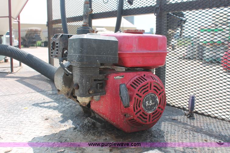 image for item I7887 1988 International F-2375 flatbed water truck