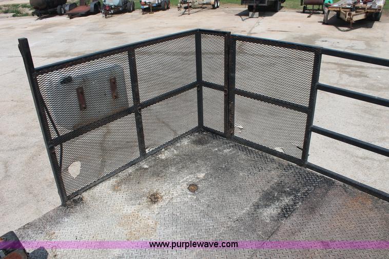 image for item I7887 1988 International F-2375 flatbed water truck