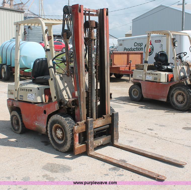 image for item I7888 Nissan Datsun 3000 forklift
