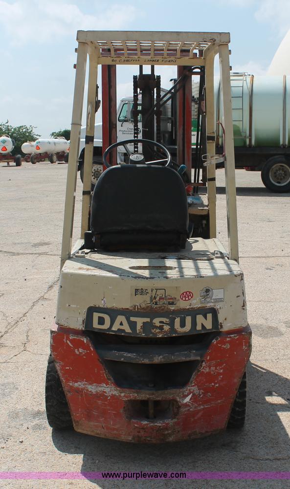 image for item I7888 Nissan Datsun 3000 forklift