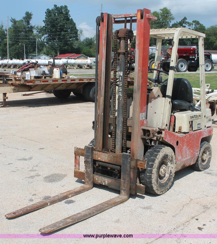 image for item I7888 Nissan Datsun 3000 forklift