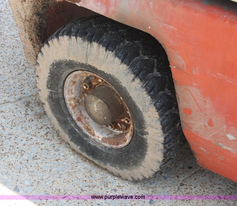 image for item I7888 Nissan Datsun 3000 forklift