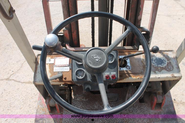 image for item I7889 Nissan Datsun 4000 forklift