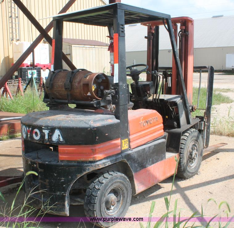 image for item I7891 Toyota forklift