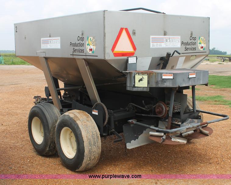 Adams 5 ton dry fertilizer spreader in Wynnburg, TN Item I7894 sold