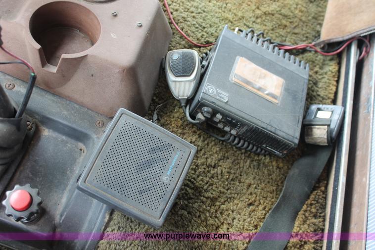 image for item I7895 1982 International Eagle cab over tri axle flatbed truck