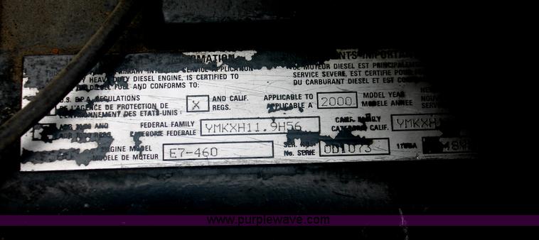 image for item I7897 2000 Mack CX613 Vision 460 semi truck