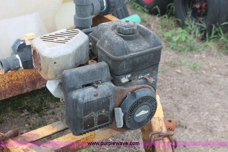 image for item I7899 1,000 gallon liquid nurse trailer