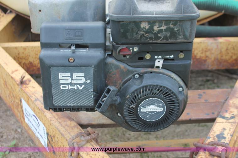 image for item I7900 1,000 gallon liquid nurse trailer