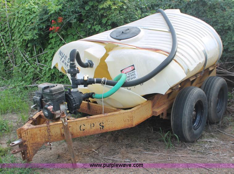 image for item I7901 1,000 gallon liquid nurse trailer