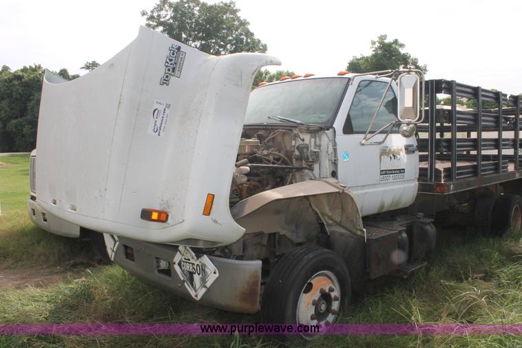 image for item I7912 1996 GMC TopKick C6000 stake bed truck