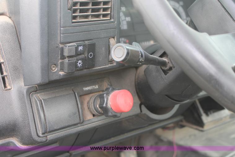 image for item I7913 1994 GMC TopKick Lo-Pro C6000 stake bed truck