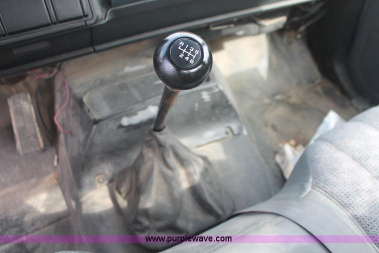 image for item I7913 1994 GMC TopKick Lo-Pro C6000 stake bed truck