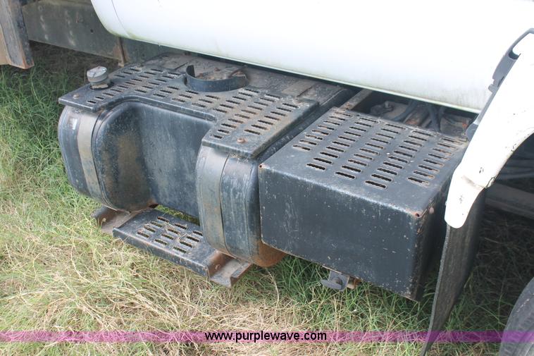 image for item I7913 1994 GMC TopKick Lo-Pro C6000 stake bed truck