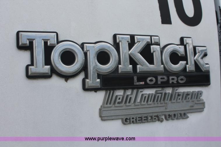 image for item I7913 1994 GMC TopKick Lo-Pro C6000 stake bed truck