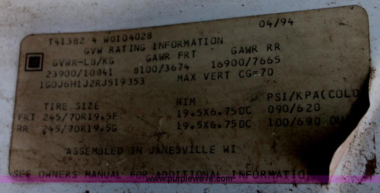 image for item I7913 1994 GMC TopKick Lo-Pro C6000 stake bed truck